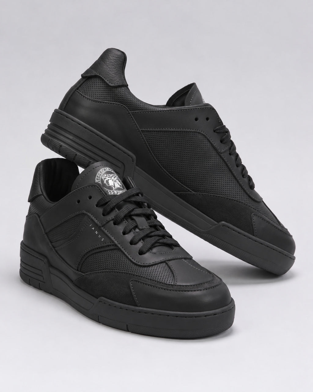 CERUS - black