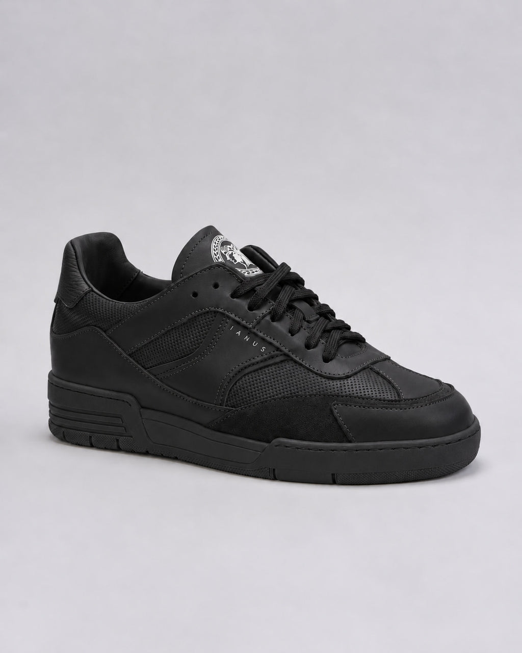 CERUS - black