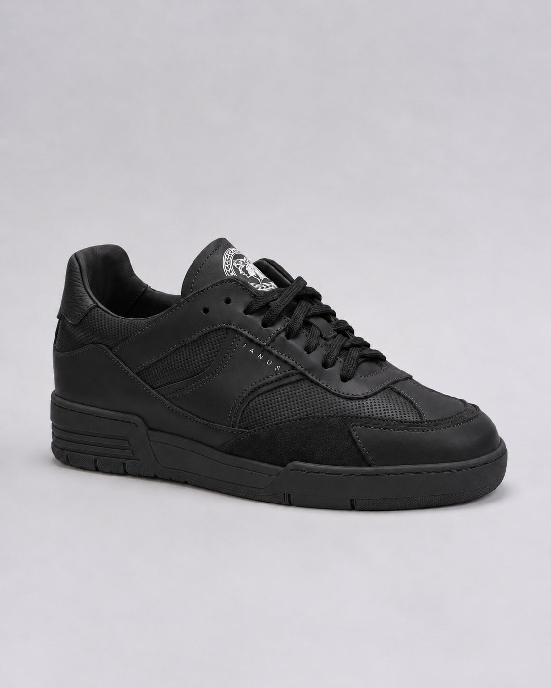 CERUS - black
