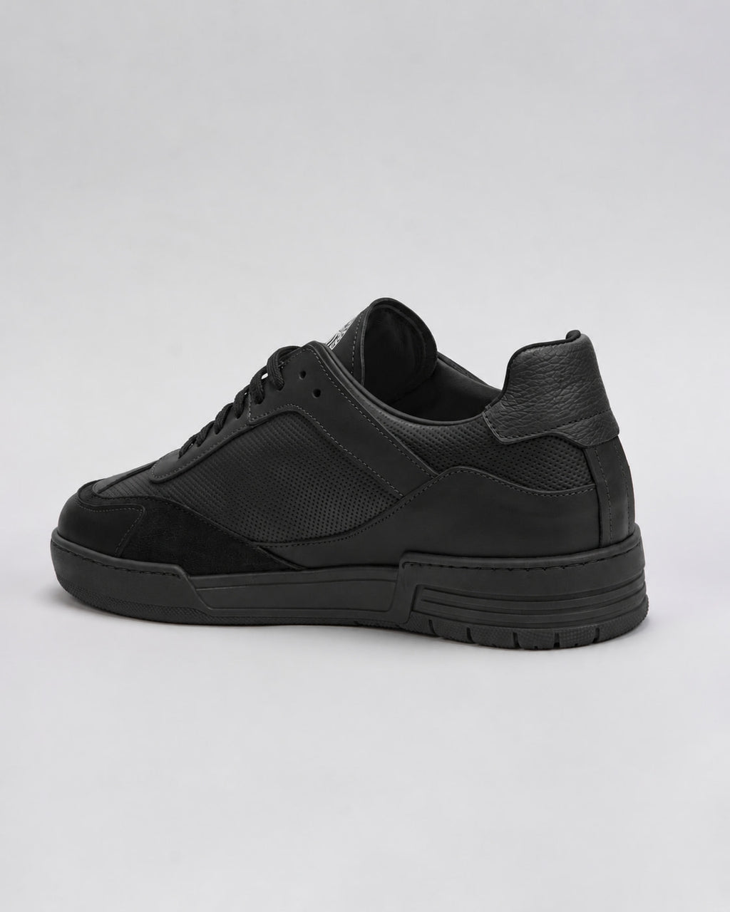 CERUS - black