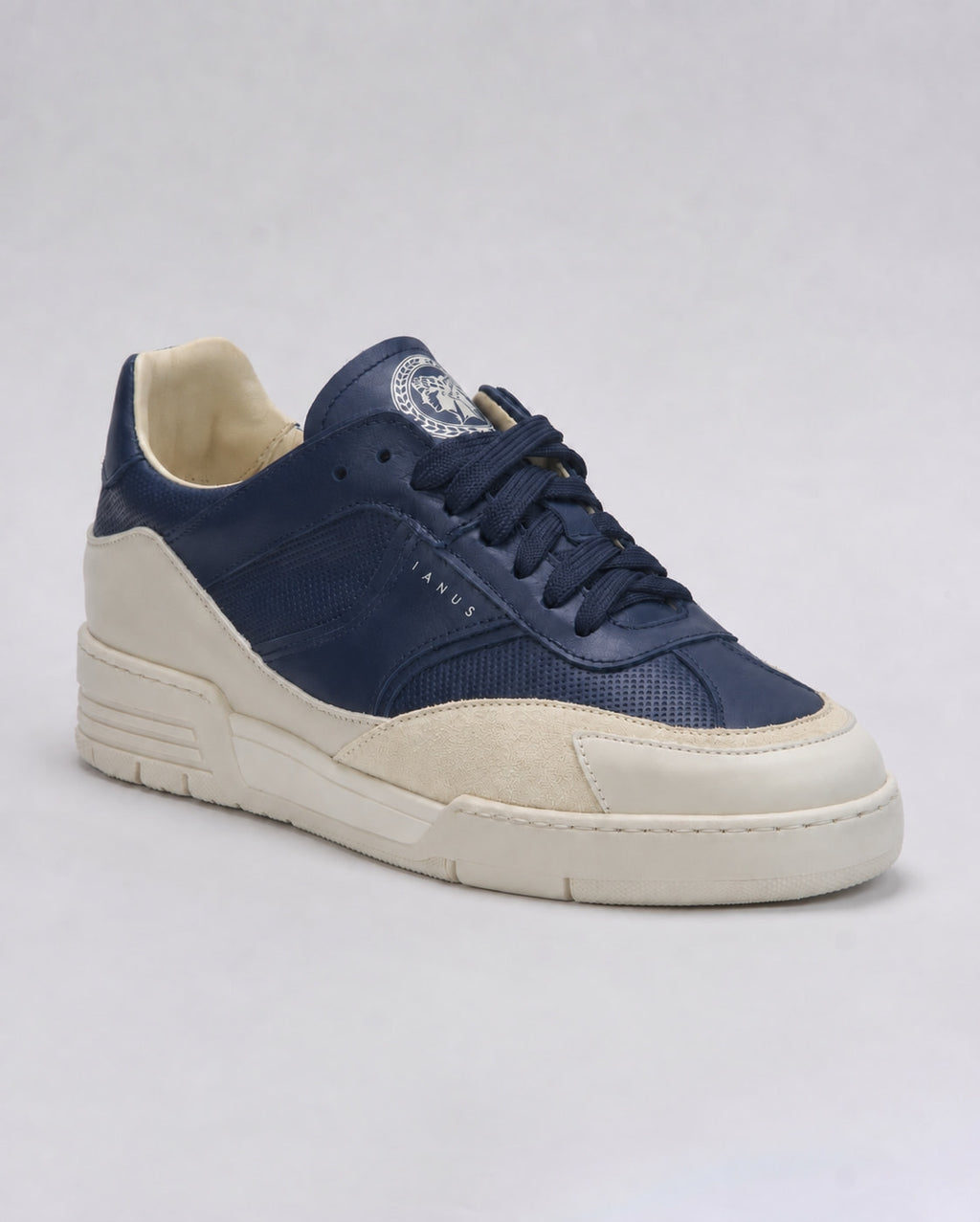 CERUS - blue/white